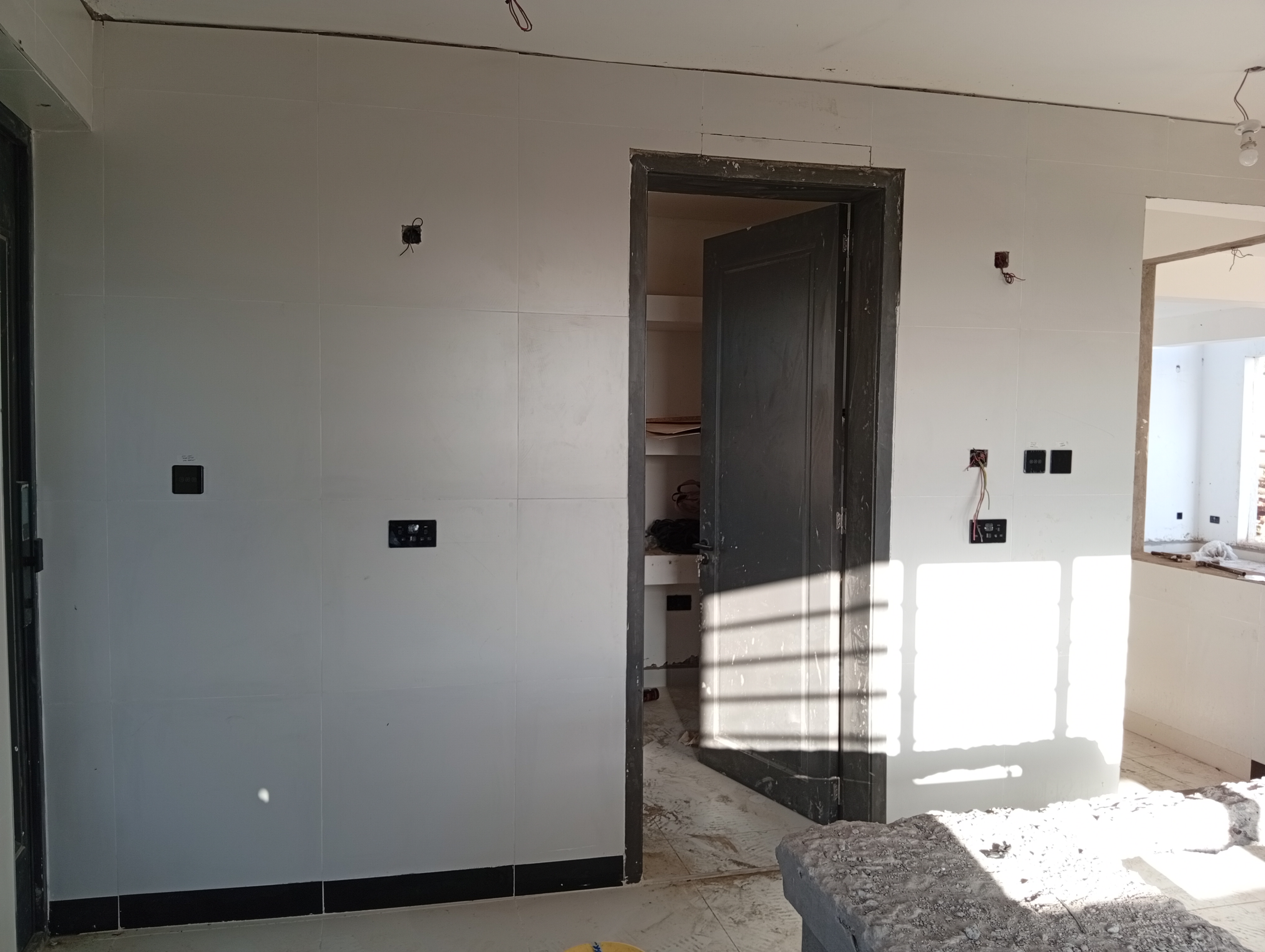 Kitchen tiles